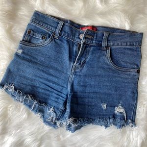 Levi’s 517 medium wash jean shorts